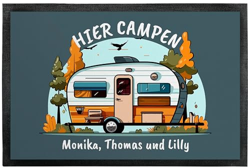 True Statements Camping Fußmatte „Hier CAMPEN“ personalisiert mit Wunschtext - für Innen & Außen - Geschenk für Campingfans Familien Reisen Camping-Freunde Geburtstag (40 x 60 cm)