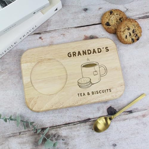 eBuyGB Engraved Grandad's Serving Board For Tea & Biscuits - Wood Treat Board, Gifts for Grandpa, Papa, Taid - Gifts for Grandad, Brown, 23L x 15W cm