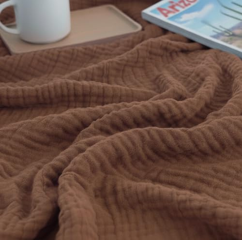 KyraHome Grande Couverture en Mousseline 100% Coton Bio pour canapé, Adulte, prélavée, Teinture végétale, Respirante, légère, Douce, pour Femme, Toutes Saisons, 152,4 x 203,2 cm, Marron/Moka