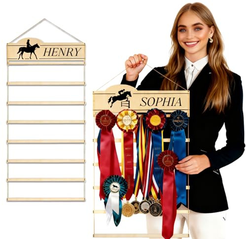 ELULAE Personalisierter Medaillen-Ständer für Reitsport - Namensgravur, Holz-Wandhalterung für Auszeichnungen & Bänder. Ideal für Turniere, Gymnastik, Fußball und Laufsport.