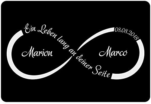 Geschenke 24 Personalisierte Fußmatte für Paare | Mit Unendlichkeitszeichen | persönlicher Vorleger als Hochzeitsgeschenk für Brautpaar | personalisiert mit Namen und Datum zum Jahrestag | 50 x 35 cm
