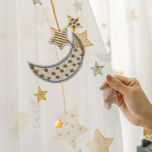 Lsimeru Weiß Vorhang Mädchenzimmer Kurz Sterne Mond 2 Stücke Durchsichtig Voile Gardinen Dekoschal Ösenvorhang für Kinderzimmer Babyzimmer 150x160