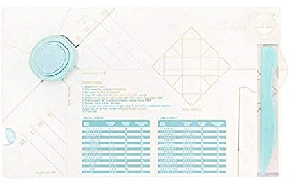We R Memory Keepers Rayher 58594000 Gift Box Punch Board von We R Memory Keepers, 27 x 32 x 4,5 cm Falz-und Stanzwerkzeug zum Herstellen von Geschenkboxen in verschiedenen Größen