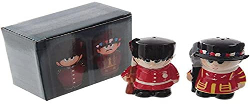 Puckator London Guardsman & Beefeater Ceramic Salt & Pepper Set