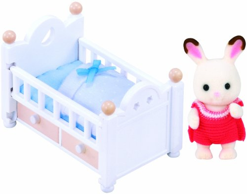 Sylvanian Families 5017 Schokoladenhasen Baby mit Babybett - Puppenhaus Spielset