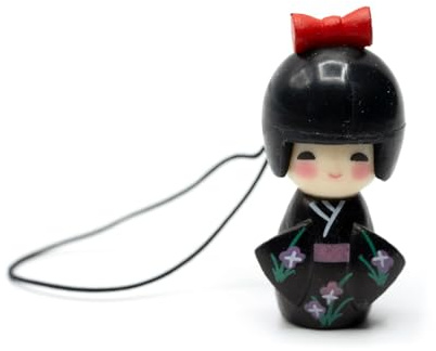 Miniblings Puppe Geisha Asien Handyanhänger asiatische Holz schwarz KOKESHI | Anhänger zum Kombinieren, in Berlin montiert, ein kleines Detail mit Wirkung