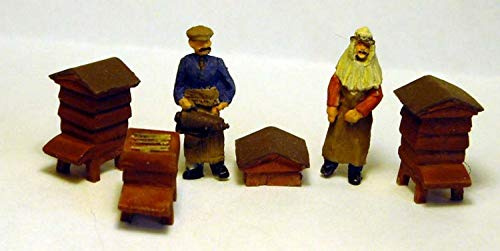 Langley Models Beehives + Beekeepers Figures OO Scale UNPAINTED Model Kit F234