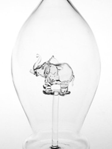 Jarra de cristal transparente con un elefante de cristal transparente en el interior, botella, decantador, garaffa de vidrio soplado con boca, garaffa decorativa, rellenable altura circa 30 cm contenido 0,5 litro, disenado y fabricado por Oberstdorfer Glashütte