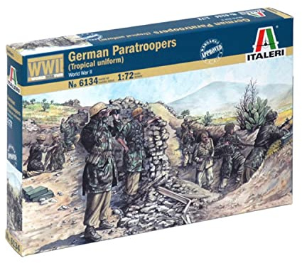 Italeri 510006134 - 1:72 WWII De Fallschirmtruppe Trop Uniform, Unlackiert