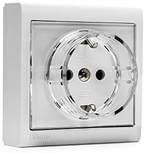 FAMATEL – Base | TT | 16A | 250V | Superficie | Serie Living 8000