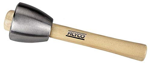 Maza de cantero con cabeza de acero al carbono forjado y mango de madera.