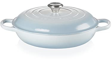 Le Creuset Signature Gusseisen Gourmet-Profitopf, Rund, Ø 30 cm, 3,5 l, Für alle Herdarten inkl. Induktion geeignet, 5,555 kg, Coastal Blue, 21180304202430