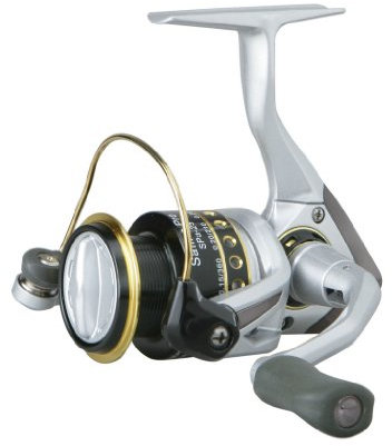 OKUMA SPa-50-CL Safina Pro Spinnrolle in Muschelpackung (mittel)