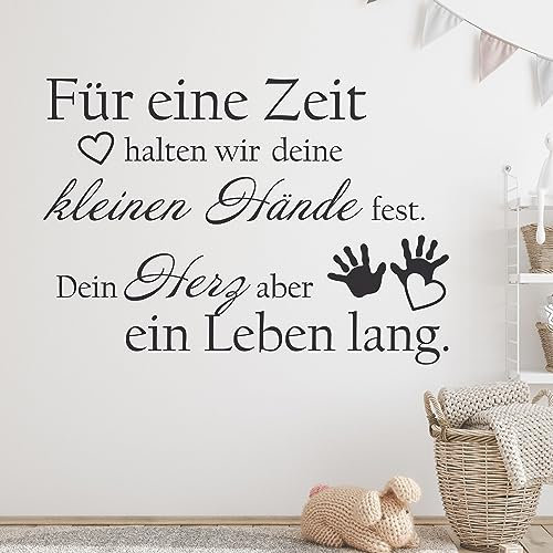 GRAZDesign Wandtattoo Kinderzimmer Mädchen und Jungen | Babyzimmer Spruch - Geschenk zur Geburt - Spruch Für eine Zeit halten wir Deine kleinen Hände, 81x57cm, 010 weiss
