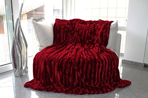 Brandsseller Kuscheldecke Fellimitat doppelseitig 150x200 cm – Flauschige Kunstfelldecke Sofa & Bett, warme Luxus Wohndecke, weich & gemütlich - 100% Polyester, waschbar – Rot