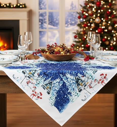 KAMACA Tischdecke Mitteldecke 85x85 cm Weihnachtstischdecke mit Schneemann - Druckmotiv Festliche Dekotischdecke Esstisch Küche Wohnraum robust pflegeleicht Winter Weihnachten (Winter Fun 85x85)