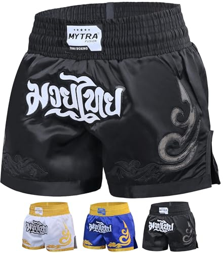 Mytra Fusion Pantaloncini Kickboxing Uomo e Donne Pantaloncini Muay Thai - Pantaloncini da Combattimento per Allenamento MMA, Grappling e Arti Marziali (IT, Testo, 3XL, Regular, Corto, Black)