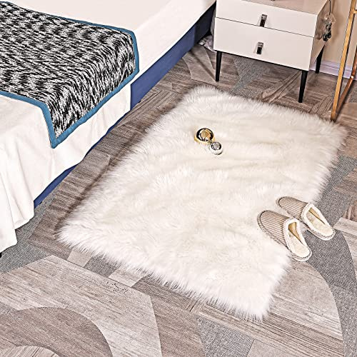 HLZDH Alfombra de imitación de Piel de Cordero Lujosa Suave Lana Artificial Alfombra para salón Dormitorio baño sofá Silla cojín (Rectangular Blanco, 60 X 90 CM)