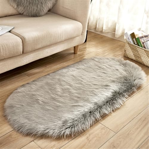 Treer Faux Lammfell Schaffell Teppich, Lammfellimitat Teppich Longhair Fell Optik Nachahmung Wolle Bettvorleger Kunstfell Dekofell Sofa Matte für Kinderzimmer (Hellgrau,60X120cm)