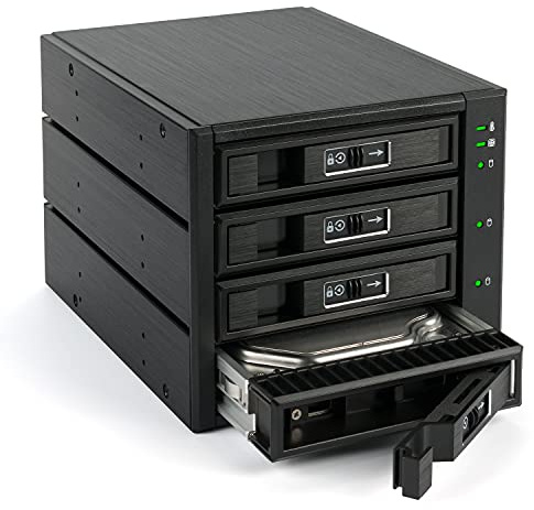 FANTEC 2192 BP-T3141 SAS I,II + SATA I,II,III Backplane für 4X 3,5/2,5 HDD/SSD in einem 3X 5,25 Einschub. Mit einem 80mm Lüfter an der Rückseite. Aluminiumgehäuse und Front in schwarz.
