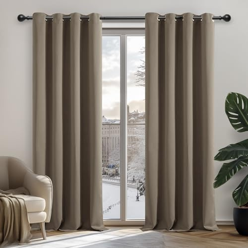Deconovo Verdunkelungsvorhänge, wärmeisoliert, kältebeständig, Vorhänge für Wohnzimmer und Schlafzimmer, modernes Design mit Ösen, 132 x 114 cm (Breite x Höhe), Taupe, 2 Stück