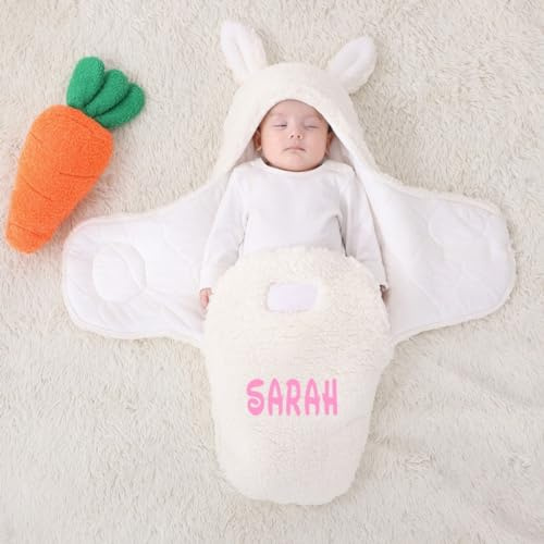 REEG Personalisierte Neugeborene Baby Wickeldecke Herbst Frühling Bär Fleece Swaddle Umschlag Weicher Schlafsack Kokon Fuchs Baby Schlafsack (Embroidery Name,6M)