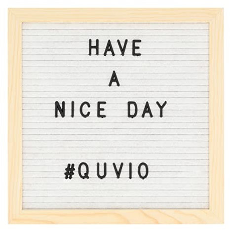 QUVIO Letterboard - Mit Buchstaben - Holz und Filz - Weiß - Mit Ständer - Mit Rahmen - 16 x 25,5 x 25,5 cm (lxbxh)