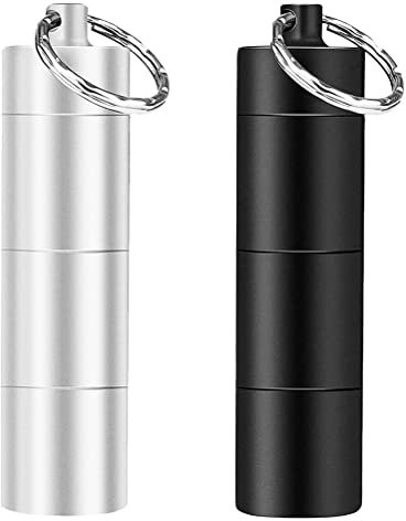 2 Stück Pillendose Schlüsselanhänger, Aluminiumlegierung Pillenbox 3 Fächer Tablettenbox Mit Schlüsselring Wasserdichter Pillenhalter für Reisen Wandern Camping (Schwarz, Silber)
