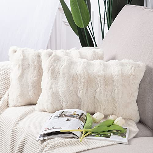 MADIZZ Set med 2 tjocka kuddfodral i plysch ull Mjukt dekorativt kuddfodral för soffa sovrum Kuddskal 30 x 50 cm Gräddvit