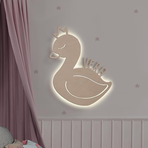 hellomini Personalisierbares LED-Nachtlicht mit Name für Kinder & Babys | Holz-Wandlampe | Schlummerlicht mit Motivwahl – Geschenk zur Geburt & Taufe (Sandra der Schwan)