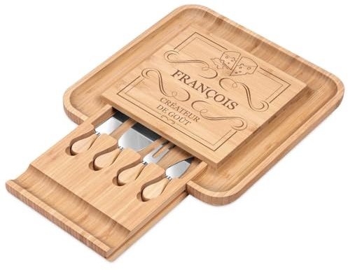 MAVERTON Planche à Fromage avec Gravure pour Lui | Set de 4 Accessoires à Fromage, Plateau en Bois, 34x34cm, Cadeau d’Anniversaire, pour Homme, Créateur
