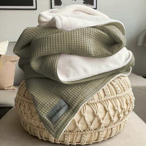 blanketino Cuddly Warm Sofa Blanket 145 x 210 cm Extra Soft Wellness Fleece and Cotton Made in Germany (Olive | Sand White)