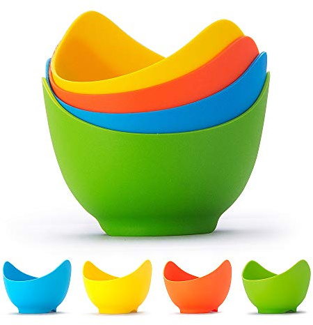 Set di 4 cuociuova in silicone con supporto per anelli, portauovo con spazzola per olio aggiuntiva, materiale di grado alimentare, senza BPA, utilizzato per pentole, piroscafo