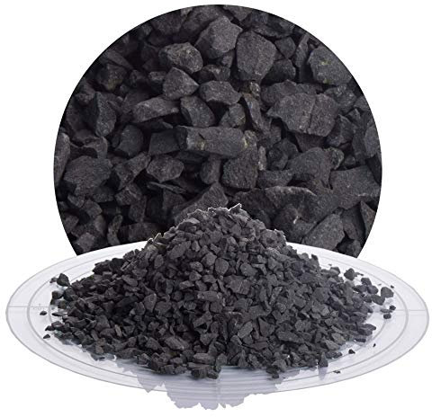 Schicker Mineral Basalt Fugensplitt anthrazit 2-5 mm 25 kg, witterungsbeständiger, streusalzresistenter Naturstein für Pflasterfugen, widerstandsfähig und druckbeständig