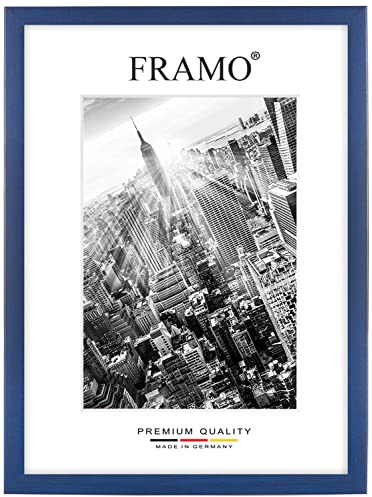 FRAMO 35mm Cornice per Immagini 36 x 27 cm | Blu Scuro Sfocato | Cornice in MDF Fatta a Mano con lastra di Vetro Artificiale antiriflesso a Prova di Rottura e Robusta Parete Posteriore in MDF