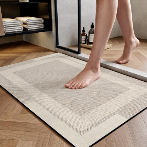Quqei Bath Mat Non Slip,Thin Bathroom Rug Fit Under Door 40x60cm Beige | Quick Dry Absorbent Washable, Rubber Backing Bath Rug, Shower Mat Bathroom Floor Mat for Sink Bathtub Beside Shower Entrance