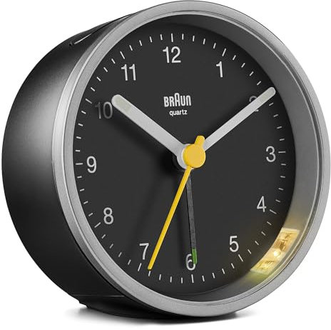 Klassischer analoger Wecker von Braun mit Schlummerfunktion und Licht, ruhiges Quarzuhrwerk, Crescendo-Alarm in Schwarz und Silber, Modell BC12SB