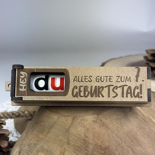 Urhome Geschenkbox Alles Gute zum 7. Geburtstag mit Duplo Schokoriegel - Überraschung Holzbox mit Spruch Gravur inkl. Schokolade Geschenk Riegel - Geburtstagsgeschenk für Kind Junge Mädchen