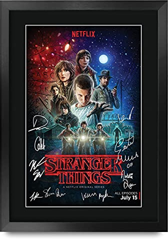 HWC Trading Strange Hawkins Thing Geschenke Gedrucktes Signiertes Autogramm Foto für Fans von Fernsehn Memorabilien - A3 Gerahmt
