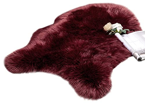 MIULEE Faux Fell Teppich Flauschig Unregelmäßig Bogen 60x90 cm Weinrot | Weiche Warm Modern Bodenmatte Sofa Matte Kunstfell Dekofell Bettvorleger Wolle Longhair Optik Gemütliches