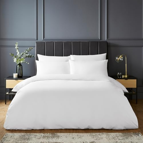 Silentnight Pure Cotton Duvet Set - Luxurious Cool Soft Touch 200 Thread Count - Button Fastening - Breathable 100% Cotton Quilt Cover + Pillowcase Bed Set - Machine Washable, White, Double
