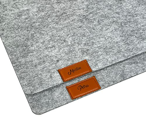 camolo Edles personalisierbares Filz Platzdeckchen Mit Wunschname Tischset Abwischbar 45x30cm Filzuntersetzer Abwaschbar Tischuntersetzer 1 Stück (2. Hellgrau)