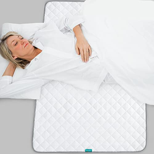 Waterproof Mattress Protector 34 x 52, Non-Slip & Washable Mattress Pad, 4 Layers Incontinence Bed Pads for Elderly, Kids and Women, Pee Pads for Dogs, White