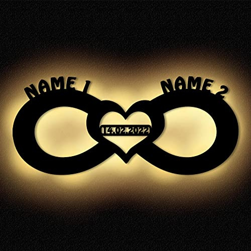 Namofactur personalisierte Wandlampe Unendlichkeitszeichen mit LED | Mit Namen und Datum, warmweißer Hintergrundbeleuchtung und Edelstahl-Wandhalter – Erinnerungsstück für Paare