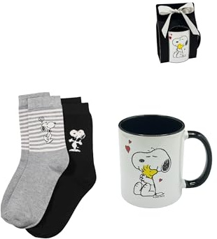 ONOMATO! Peanuts Snoopy Geschenkset für Damen: Keramik Kaffeetasse 300ml & 2 Paar Socken, Offizielles Merchandise, Kleine Geschenke für Frauen & Mädchen zu Weihnachten oder Geburtstag