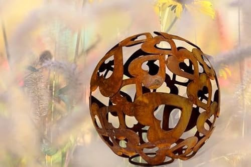 Der-Porzellan-Laden Edelrostkugel mit Herzdesign, dekorative Metall-Deko für Innen- und Außenbereich, Gartendekoration, romantische Kugel, wetterfest Ø 30 cm