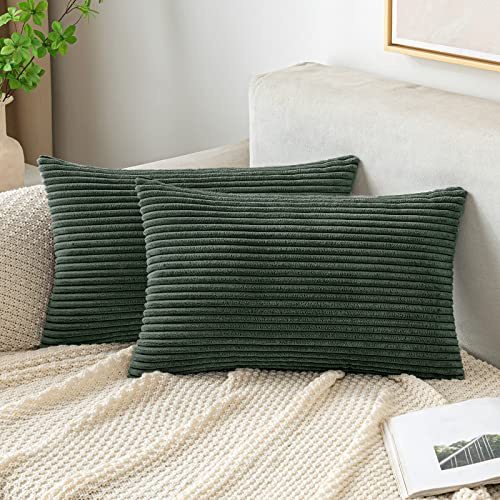 EMEMA Kissenbezug 30x50 Kordsamt Kissenbezüge Dunkelgrün Dekokissen | Sofakissen Cord Kissenhülle Zierkissenbezug Kord Dekorative Weiche für Sofa Wohnzimmer Schlafzimmer 2er Set