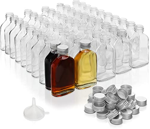 Belle Vous Botellitas de Cristal Pequeñas 100 ml - Petacas con Tapas Plateadas a Rosca y Embudo (Pack de 50) Mini Botellas de Licor Bodas y Fiestas - Alcohol, Whisky, Tragos y Bebidas Espirituosas