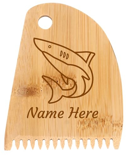 Dinikally Peigne à cire personnalisé pour planche de surf, grattoir en bambou avec texte de nom gravé, cadeau pour les amateurs de surf