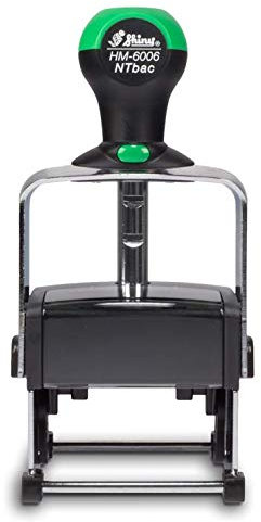 Personalisierbarer Stativstempel aus recycletem Material Shiny HM-6006 - mit eigenem Text und Logo selbst gestalten - 56 x 33 mm, für bis zu 8 Zeilen